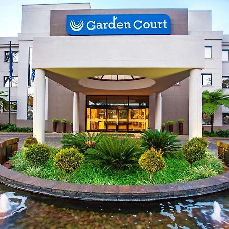 Garden Court Hatfield Pretoria Bagian luar foto