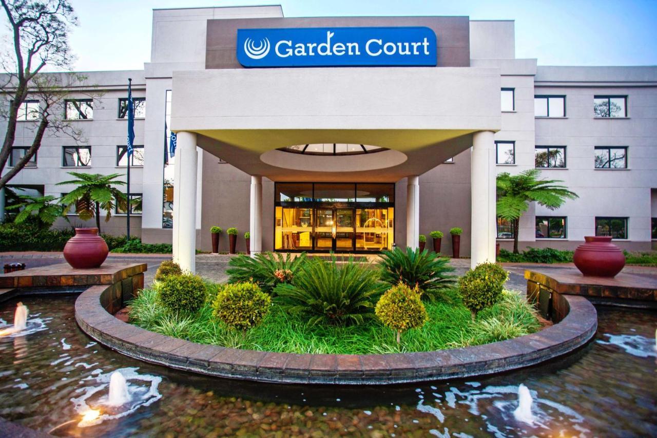 Garden Court Hatfield Pretoria Bagian luar foto